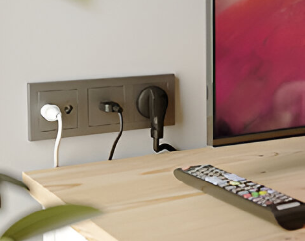 Multimedia connectors